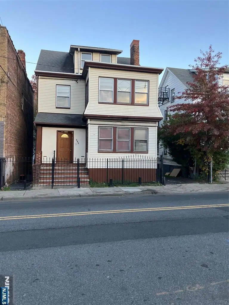 164 Stuyvesant Avenue, Newark, NJ 07106 - Image #1