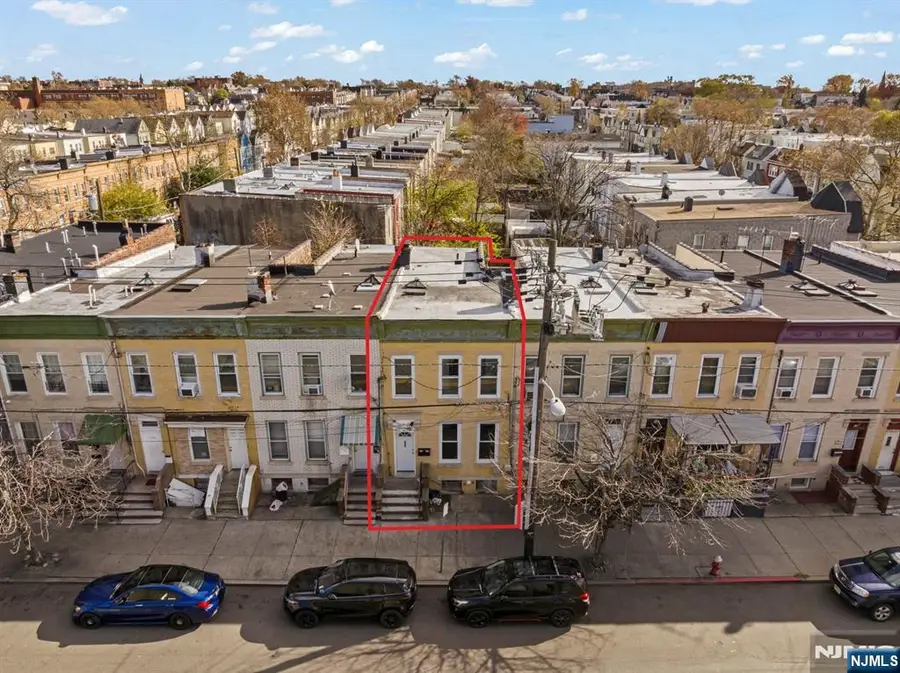 142 Side Avenue, Jersey City, NJ 07305 - Image #2