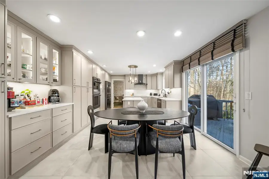 639 Pawnee Lane, Franklin Lakes, NJ 07417 - Image #2