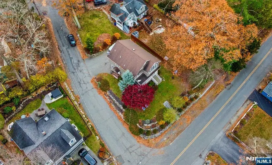 34 Upper Lakeview Avenue, Ringwood, NJ 07456 - Image #2