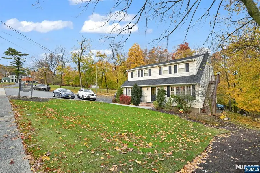 857 Pompton Avenue, Cedar Grove, NJ 07009 - Image #2