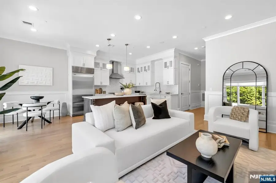 12 Gabriel Court 12, Paramus, NJ 07652 - Image #2