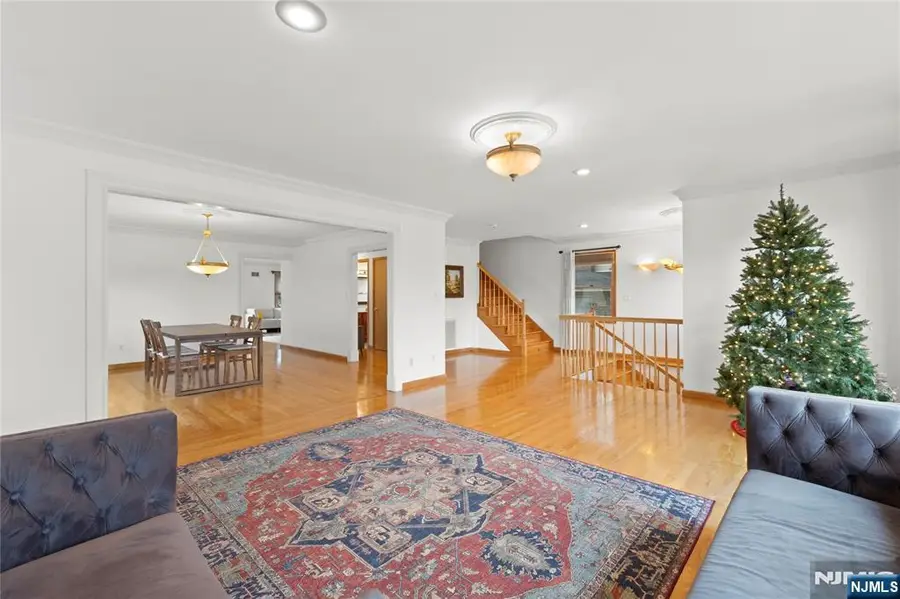 19 Pleasant Place, Kearny, NJ 07032 - Image #3