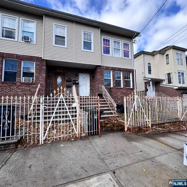 97 Clinton Place, Newark, NJ 07108