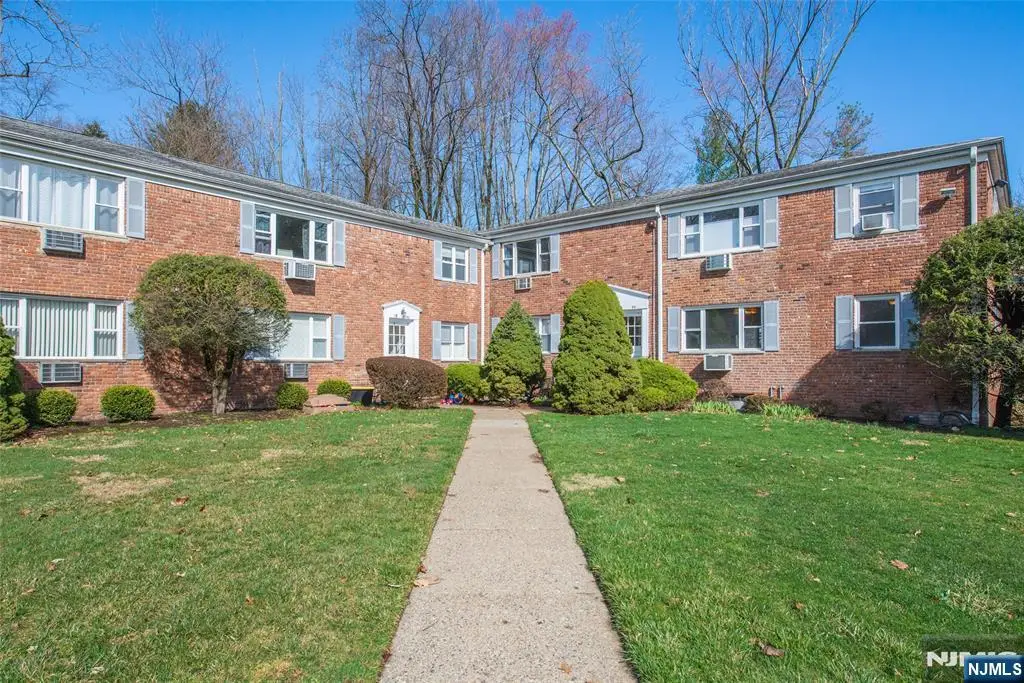 43 Conforti 83, West Orange, NJ 07052 - Image #1