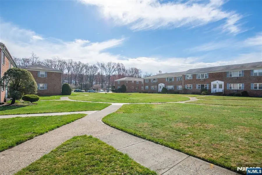 43 Conforti 83, West Orange, NJ 07052 - Image #2