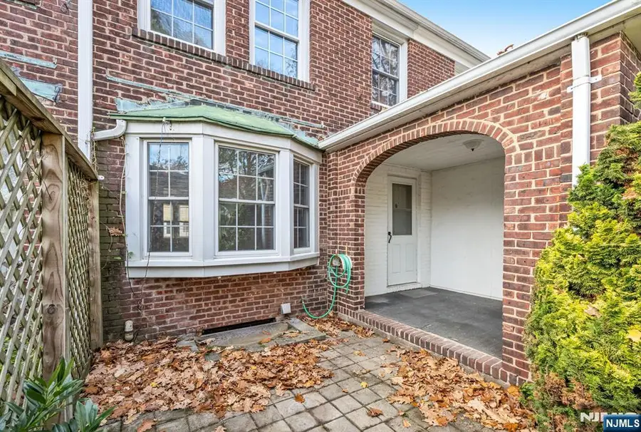16 Randolph Terrace, Fair Lawn, NJ 07410 - Image #3