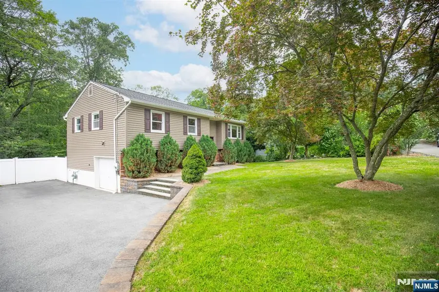 91 Buena Vista Drive, Ringwood, NJ 07456 - Image #2