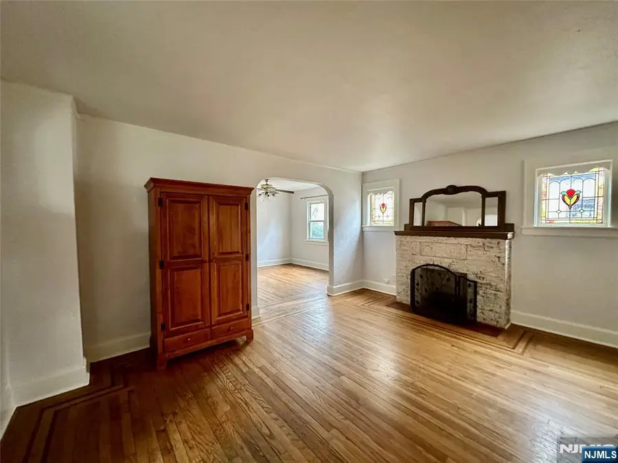 995 Grace Terrace, Teaneck, NJ 07666 - Image #2