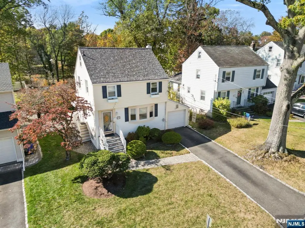 24 Harrison Place, Livingston, NJ 07039 - Image #1