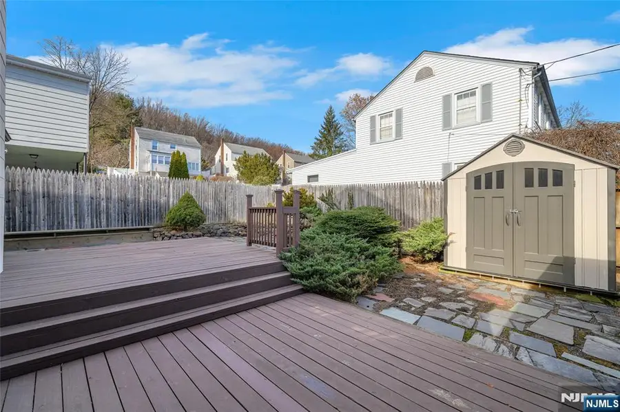 6 Hillside Avenue, Cedar Grove, NJ 07009 - Image #2