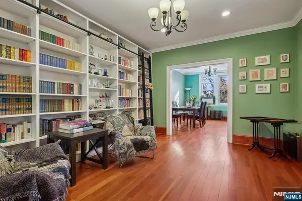 2014 New York Avenue, Union City, NJ 07087