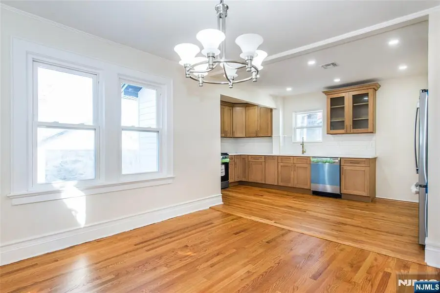 79 Essex Avenue, Maplewood, NJ 07040 - Image #3