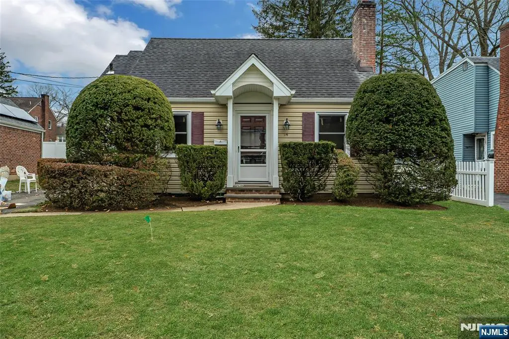 14 Porter Avenue, Tenafly, NJ 07670 - Image #1