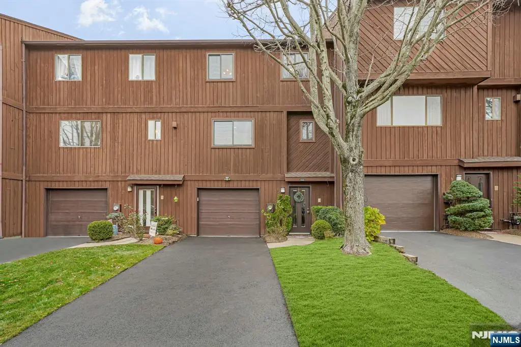 10 Penney Court, Hawthorne, NJ 07506 - Image #1