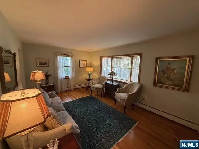 24 Summit Avenue, Waldwick, NJ 07463 - Image #2