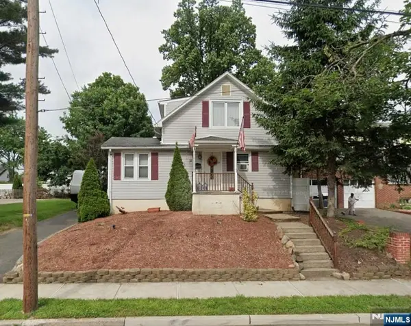 52 Rosedale Avenue, Elmwood Park, NJ 07407