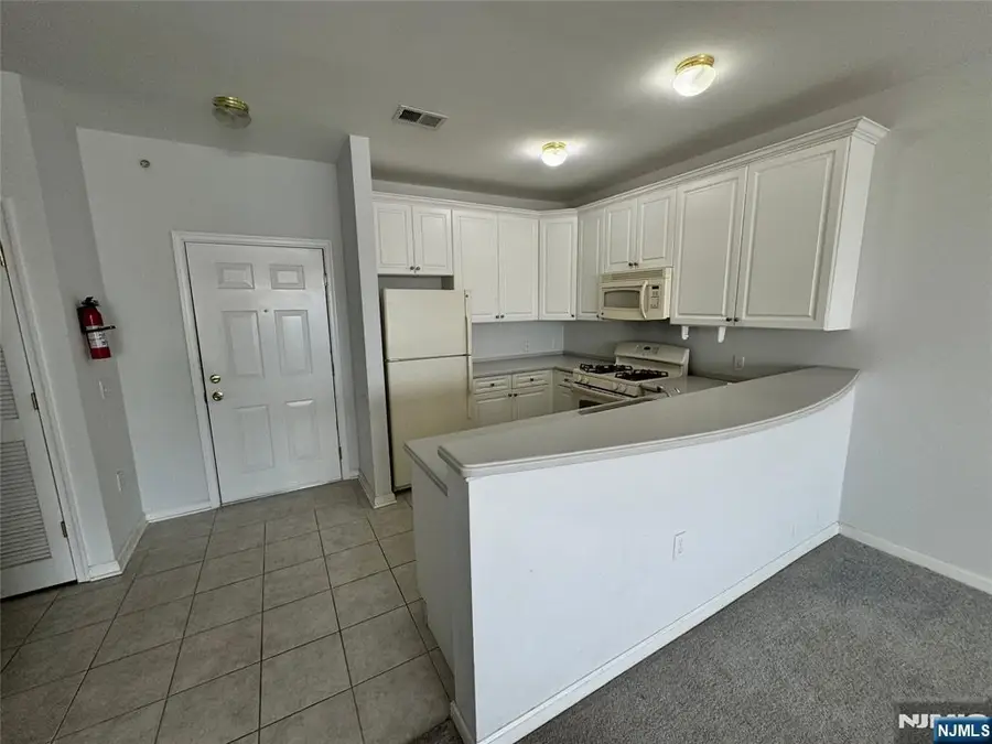 134 Cory Lane 134, Elmwood Park, NJ 07407 - Image #3