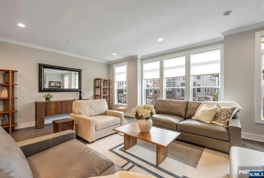 3 Cinnamon Drive, Upper Saddle River, NJ 07458 - Image #3