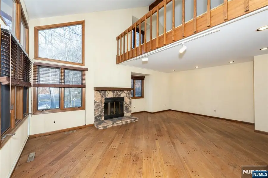 17 Village Way 7, Vernon, NJ 07462 - Image #3
