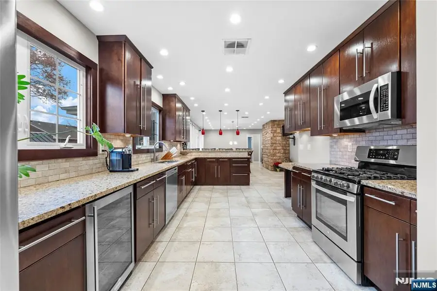 40 Eagle Street, North Arlington, NJ 07031 - Image #3