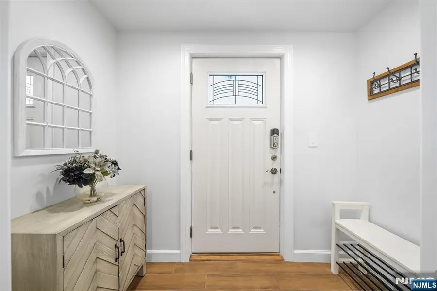 322 E Midland Avenue, Paramus, NJ 07652 - Image #3