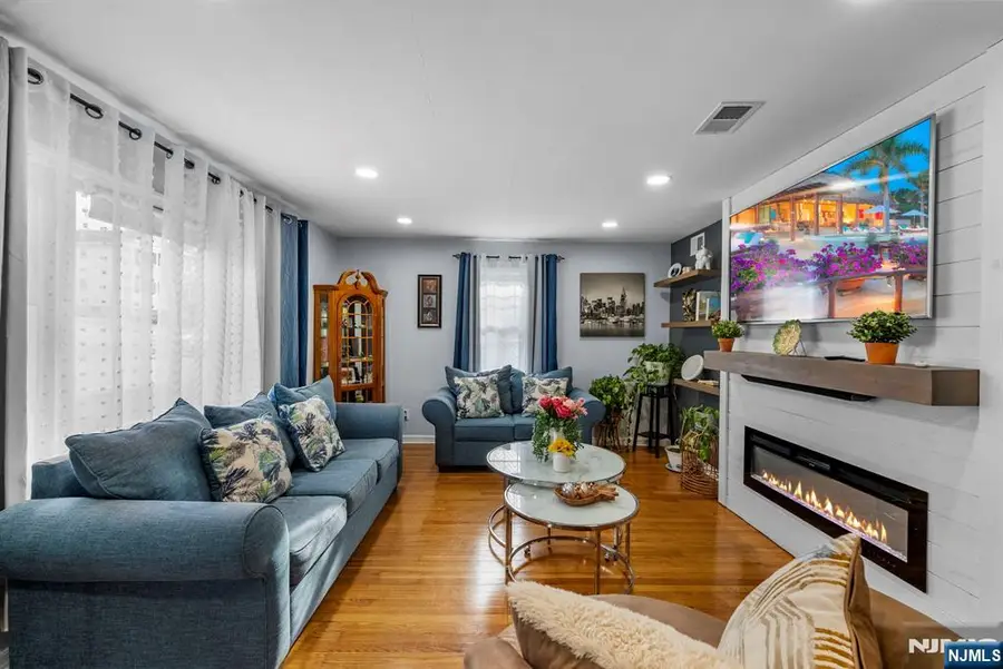 47 Browertown Road, Little Falls, NJ 07424 - Image #2