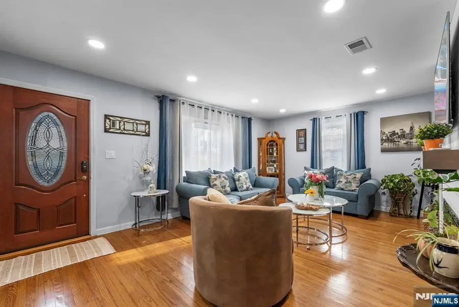 47 Browertown Road, Little Falls, NJ 07424 - Image #3