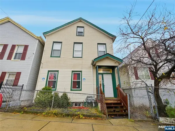 31 Dover Street, Paterson, NJ 07501