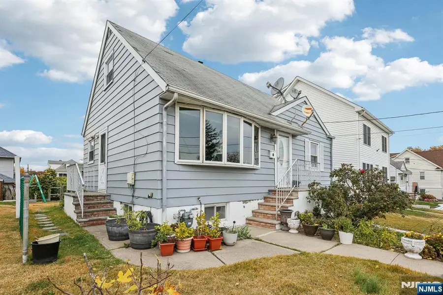 18 Scher Place, Passaic, NJ 07055 - Image #2