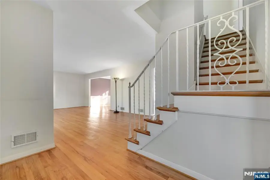 86 Lincoln Terrace, Harrington Park, NJ 07640 - Image #3