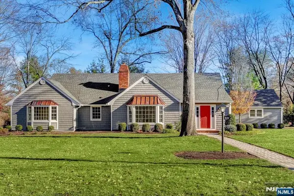 632 Fairview Place, Wyckoff, NJ 07481