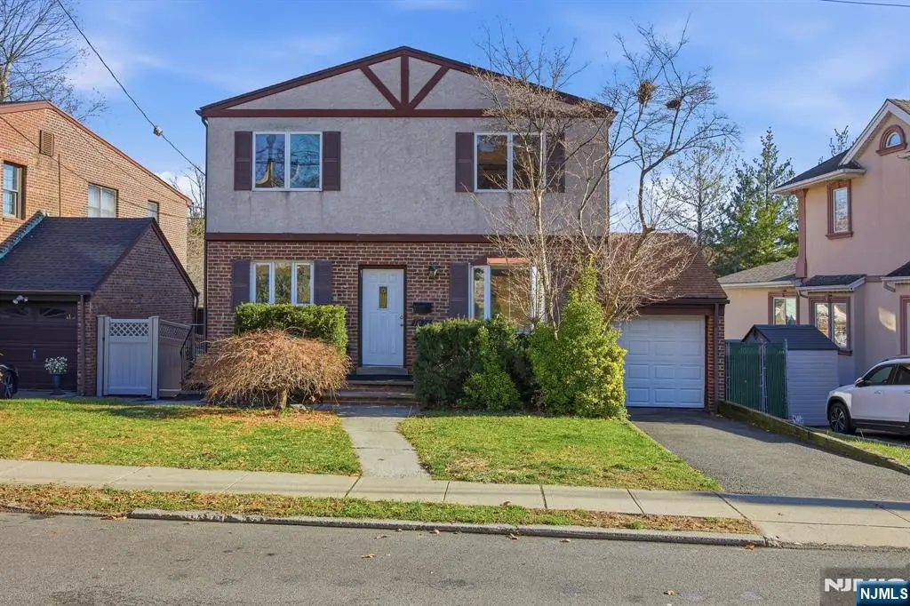 1026 Jassamine Way, Fort Lee, NJ 07024 - Image #1