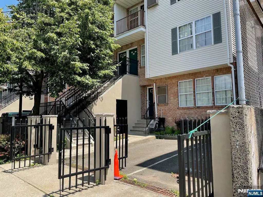 76 Union Street A10, Newark, NJ 07105 - Image #1