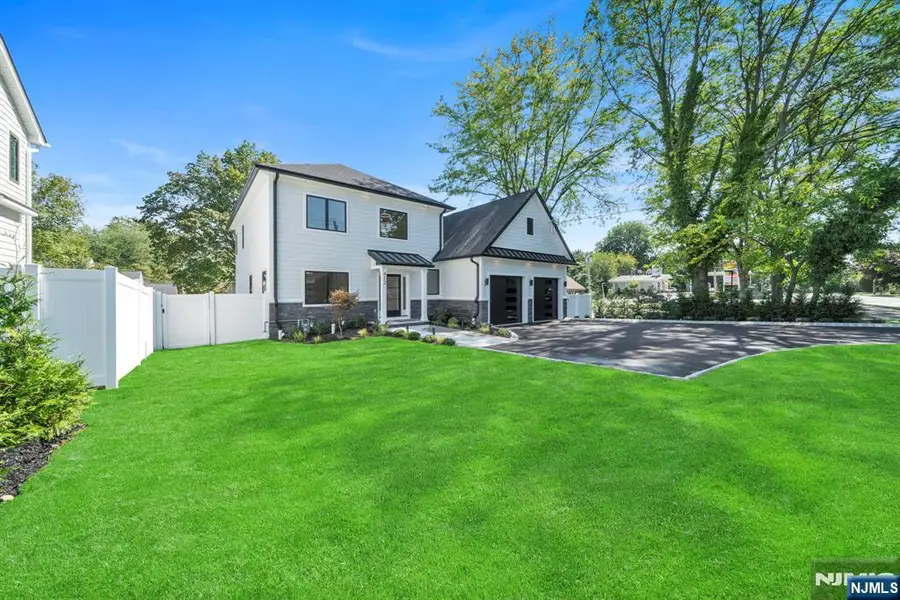 412 Tappan Road, Northvale, NJ 07647 - Image #3