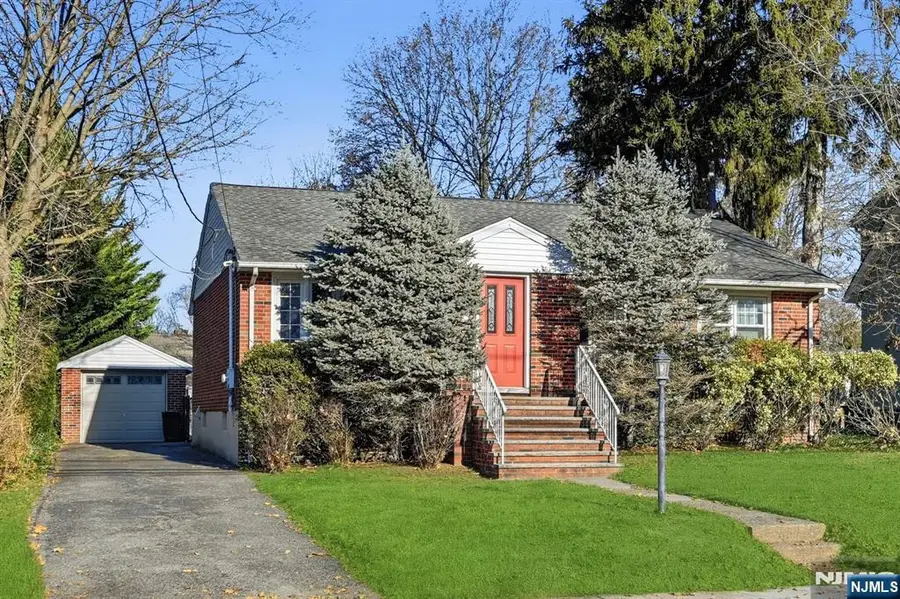 351 Harristown Road, Glen Rock, NJ 07452 - Image #3