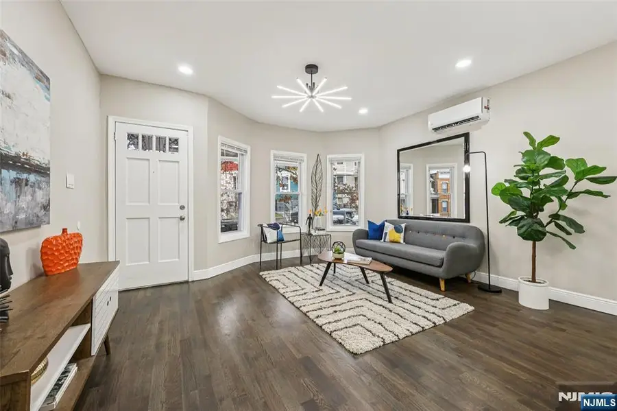 299 Claremont Avenue, Jersey City, NJ 07305 - Image #2