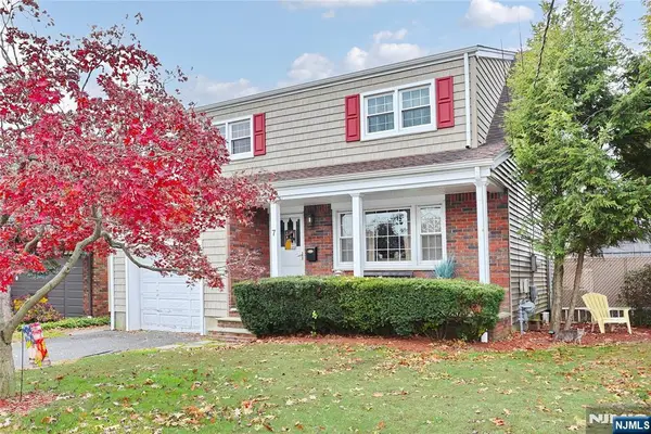 7 Azalea Drive, Wallington, NJ 07057