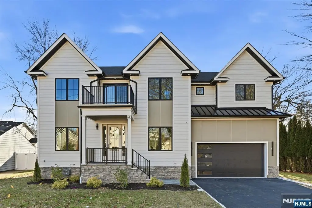 4 Maplewood Drive, Livingston, NJ 07039 - Image #1