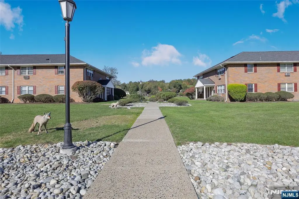 87 N Maple Avenue, Park Ridge, NJ 07656 - Image #1