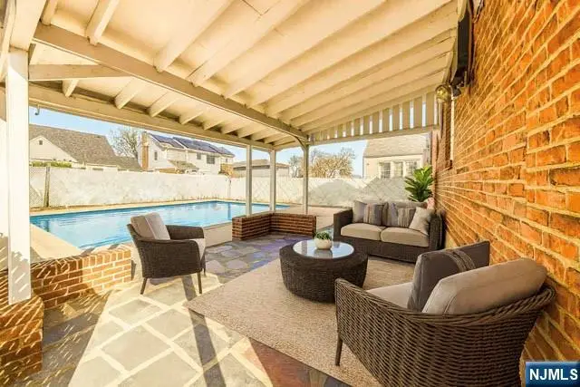 91 Birchwood Drive, Elmwood Park, NJ 07407 - Image #3