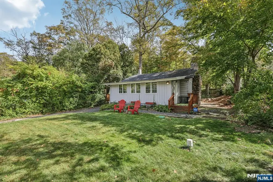 8 Woodland Road, Ringwood, NJ 07456 - Image #2
