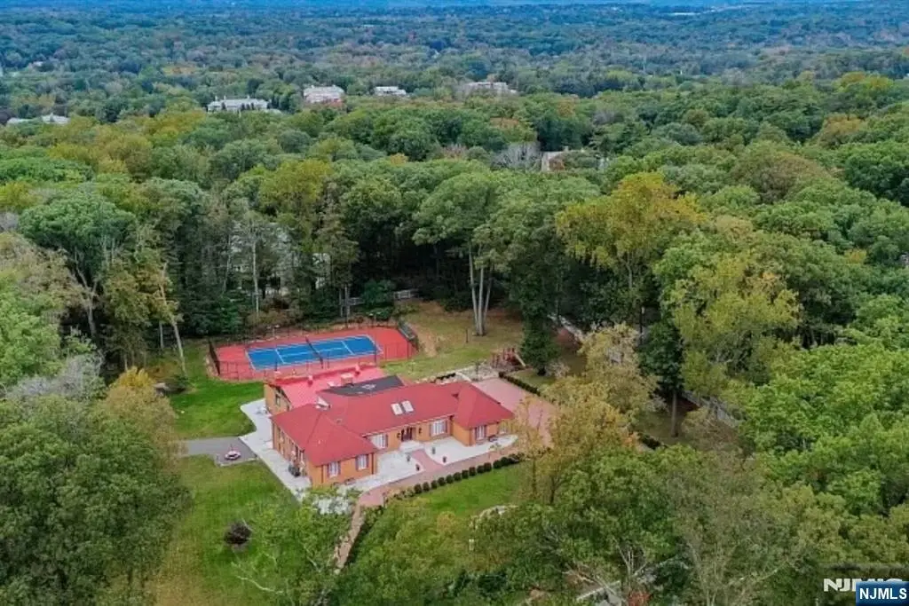 91 Chestnut Ridge Road, Saddle River, NJ 07458 - Image #1