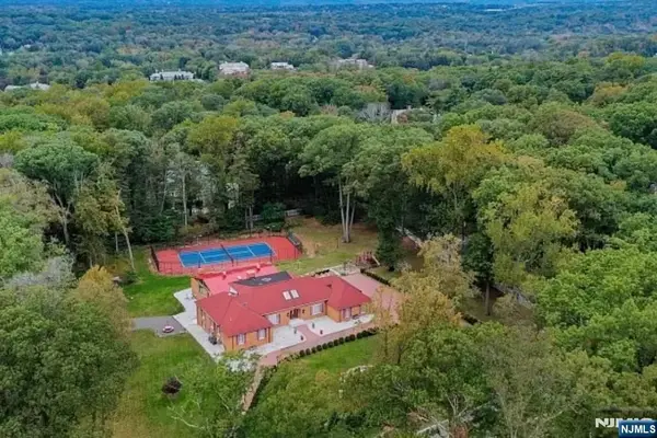 91 Chestnut Ridge Road, Saddle River, NJ 07458