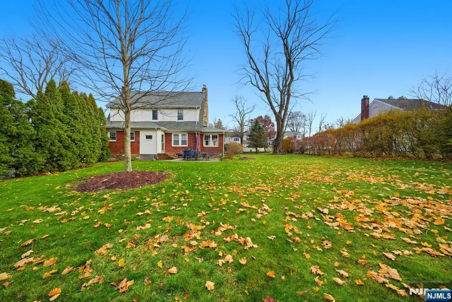 19 Crestview Road, Denville, NJ 07834 - Image #2