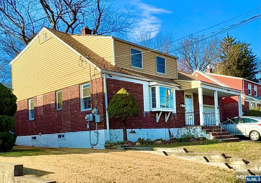 48 Sussex Road, Bergenfield, NJ 07621 - Image #2