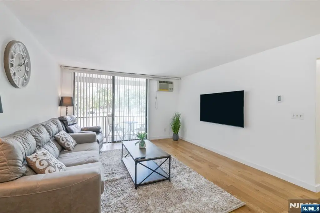 462C Liberty Street 312, Little Ferry, NJ 07643 - Image #1