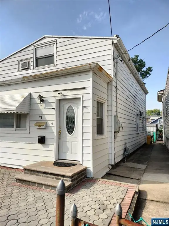 411 Sheridan Place, Fairview, NJ 07022 - Image #1