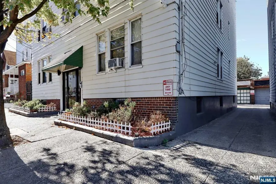 91 Terhune Avenue, Jersey City, NJ 07305 - Image #2