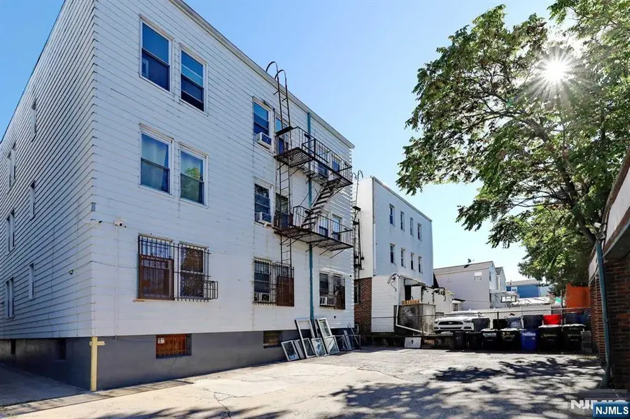 91 Terhune Avenue, Jersey City, NJ 07305 - Image #3